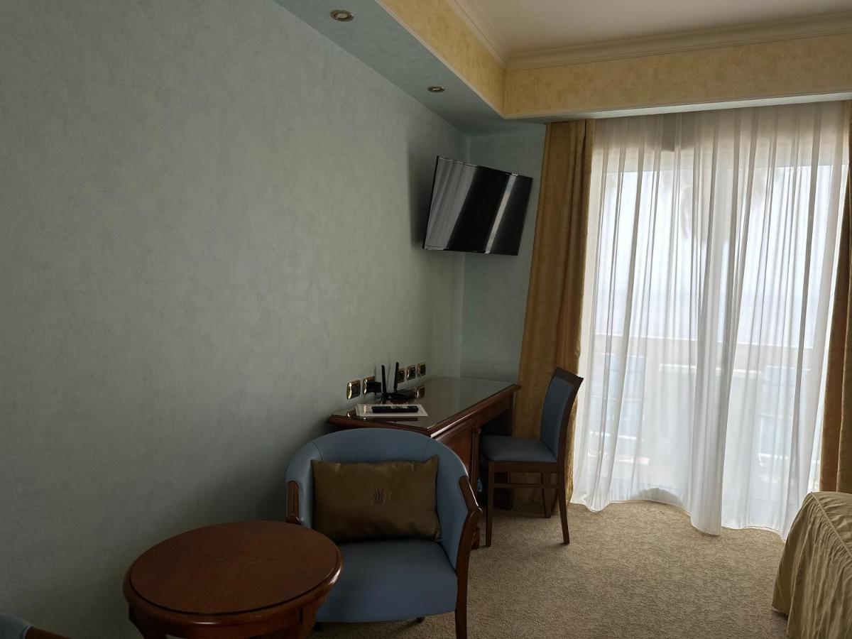Gardenia Hotel Lazzaro Exteriör bild