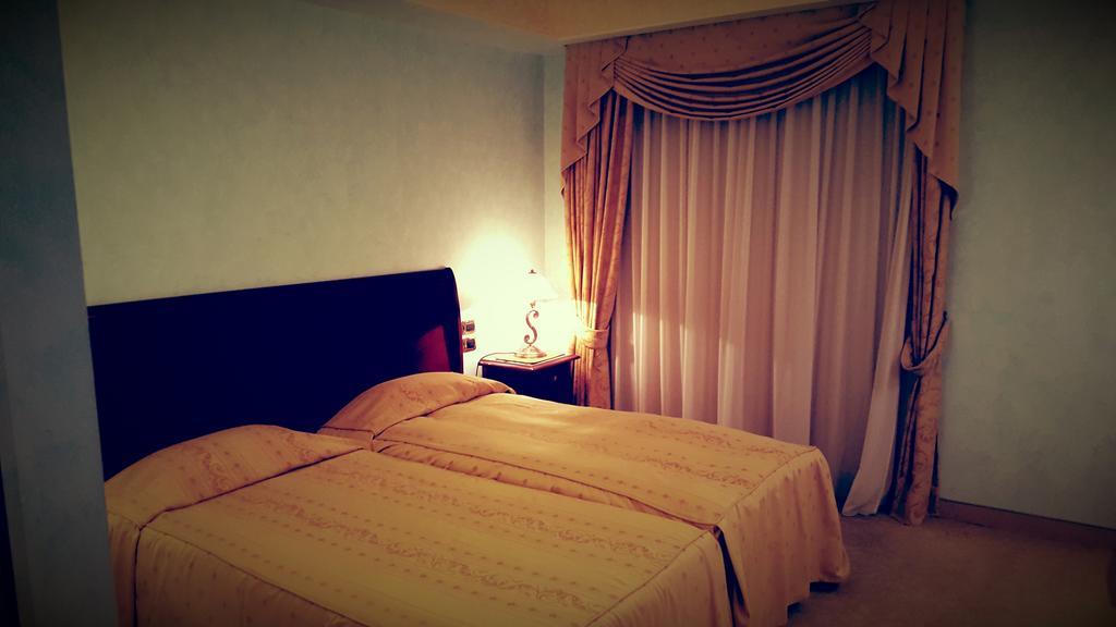 Gardenia Hotel Lazzaro Exteriör bild