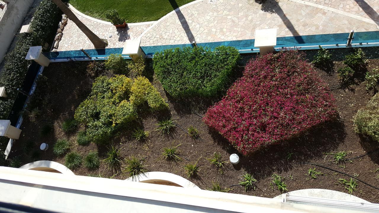 Gardenia Hotel Lazzaro Exteriör bild